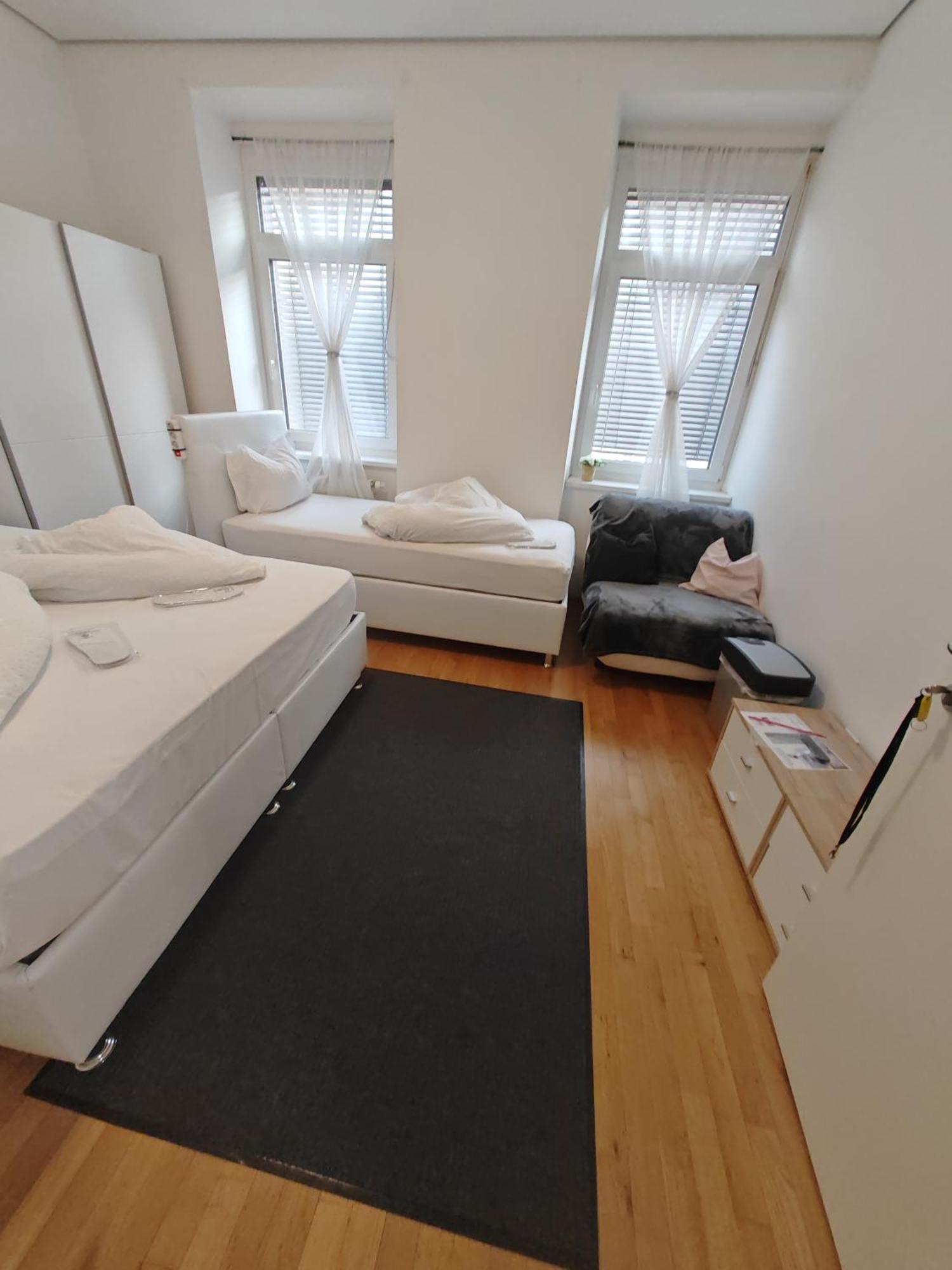 Abai Apartments 1140 Only Www-On-Line-Check-In & Selfservice Вена Экстерьер фото